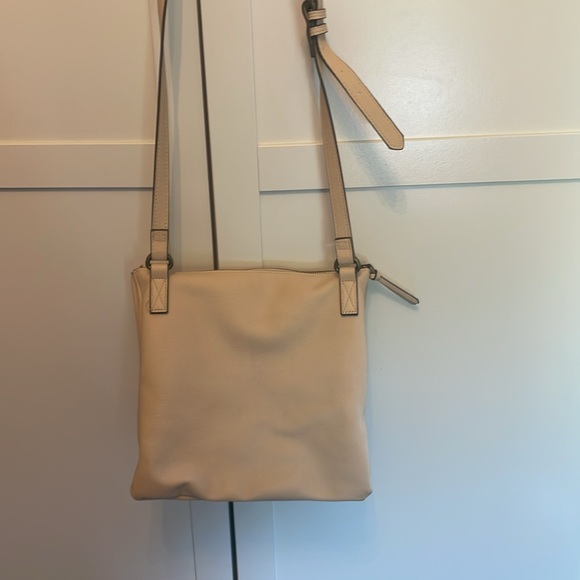 Sonoma shoulder purse. Multi-pockets and sections. Used less than 5 times. - Picture 11 of 11